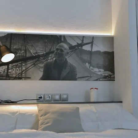 Hydra Icons Guest house 3*